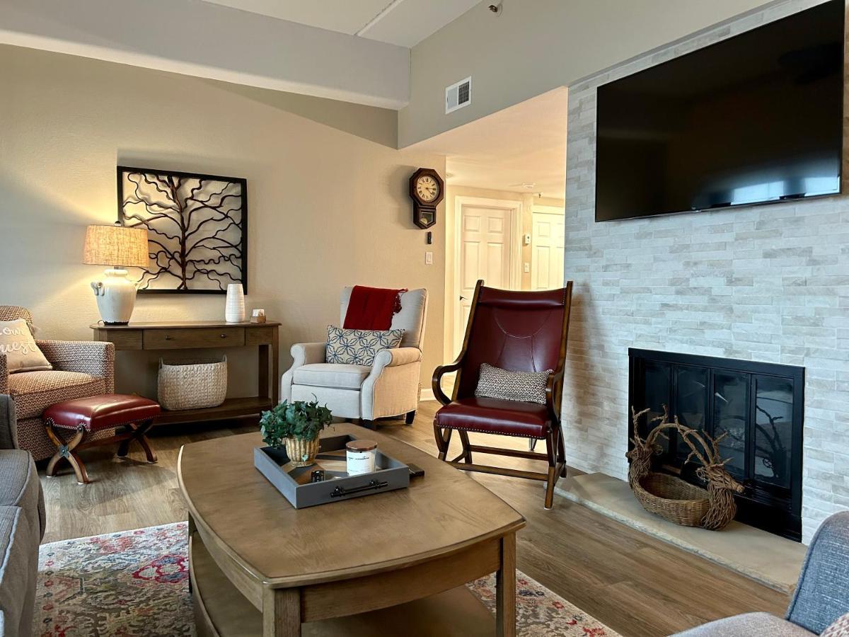 On Top Of The World At Sugar Top Resort Sugar Mountain Bagian luar foto